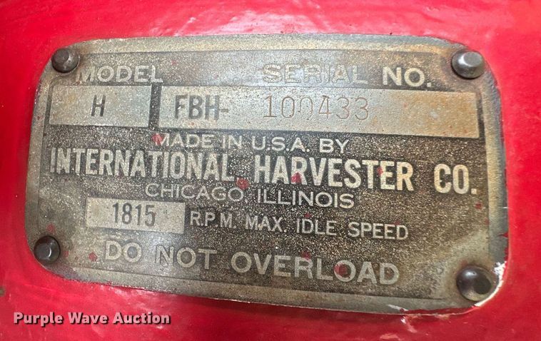 image for item EQ4708 1942 International Harvester Farmall H tractor