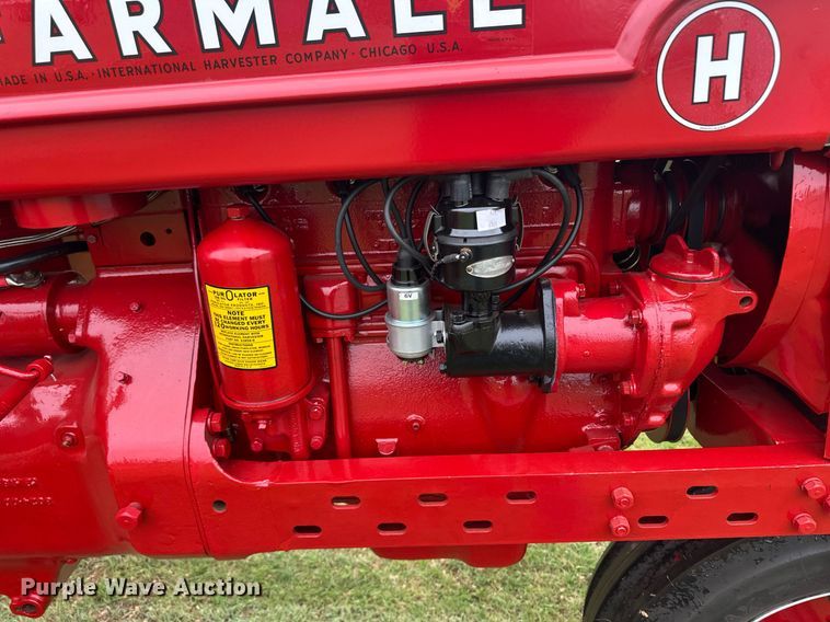 image for item EQ4709 1941 International Harvester Farmall H tractor