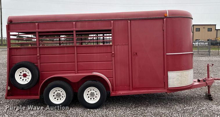 image for item ER1063 1998 WW livestock trailer