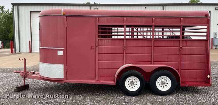 image for item ER1063 1998 WW livestock trailer