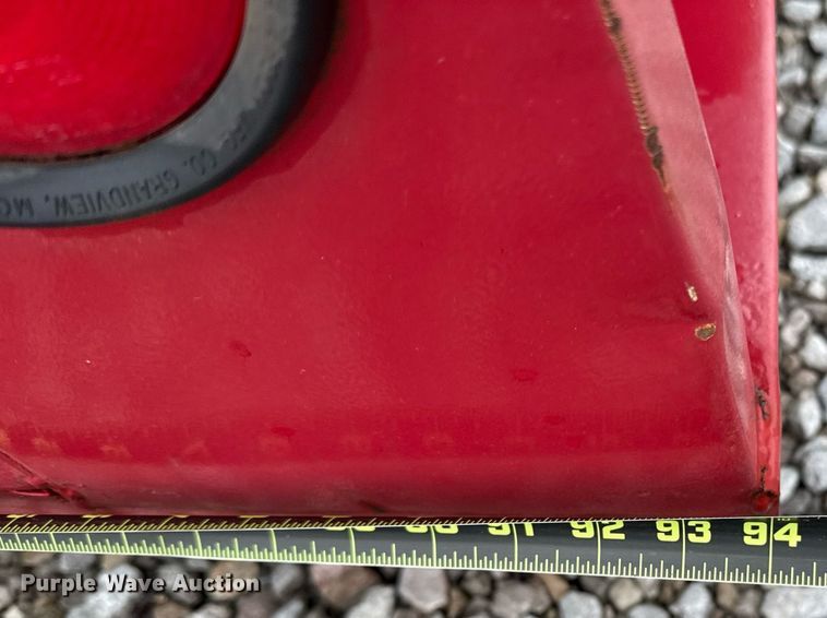 image for item ER1063 1998 WW livestock trailer