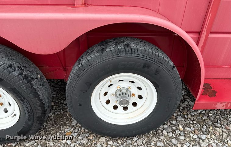 image for item ER1063 1998 WW livestock trailer