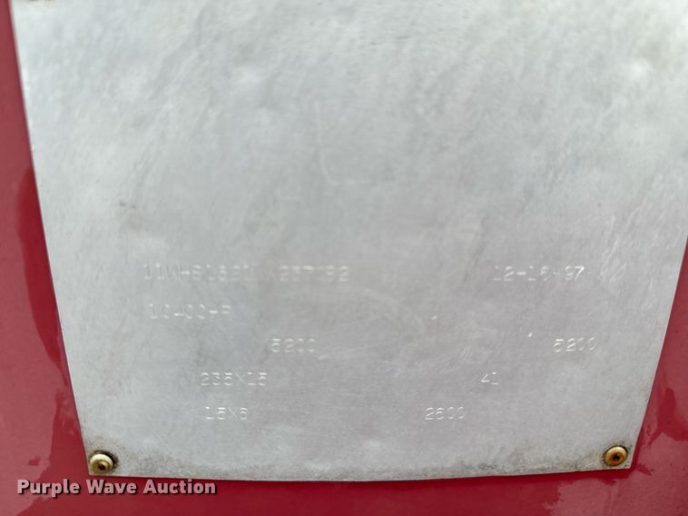 image for item ER1063 1998 WW livestock trailer