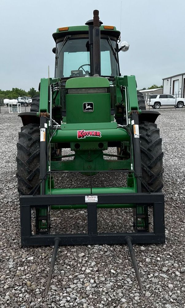 image for item ER1068 1983 John Deere 4450 MFWD tractor