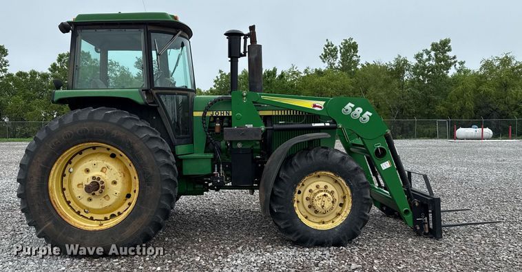image for item ER1068 1983 John Deere 4450 MFWD tractor