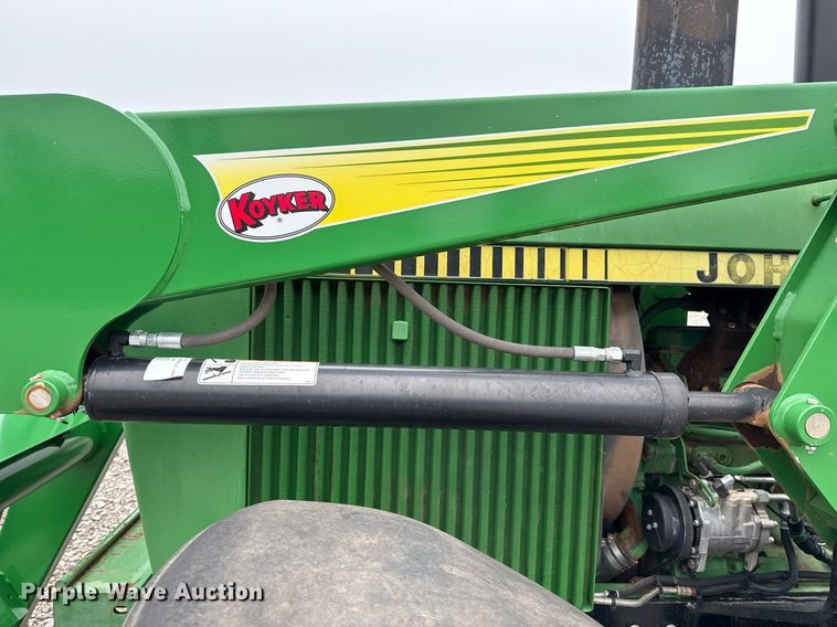 image for item ER1068 1983 John Deere 4450 MFWD tractor