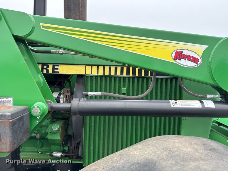 image for item ER1068 1983 John Deere 4450 MFWD tractor