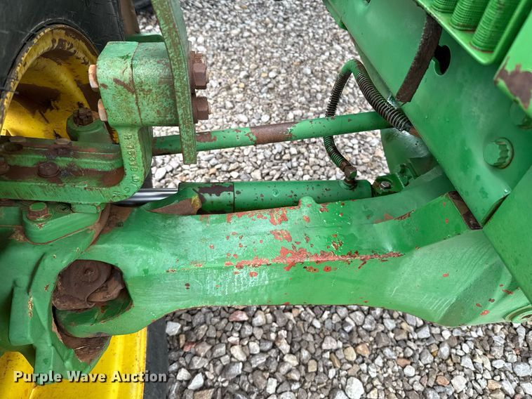 image for item ER1068 1983 John Deere 4450 MFWD tractor