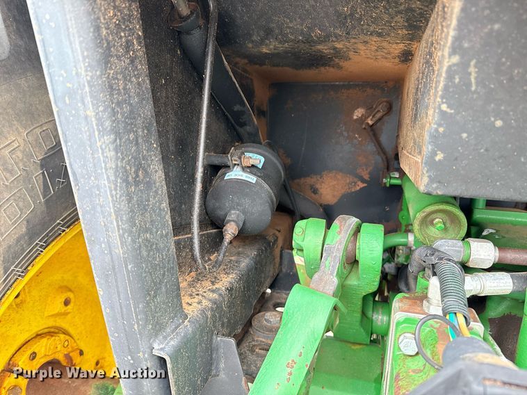 image for item ER1068 1983 John Deere 4450 MFWD tractor