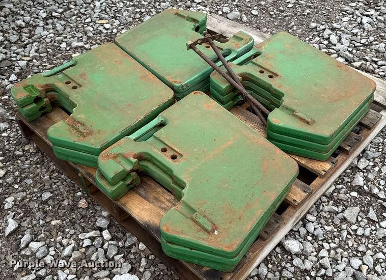 image for item ER1068 1983 John Deere 4450 MFWD tractor