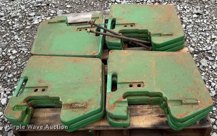 image for item ER1068 1983 John Deere 4450 MFWD tractor