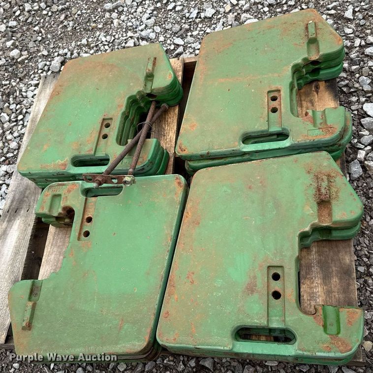 image for item ER1068 1983 John Deere 4450 MFWD tractor