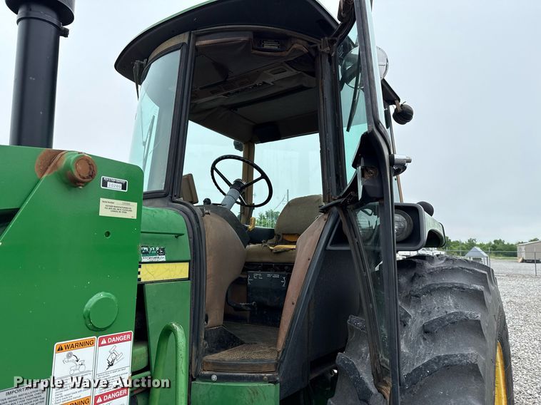 image for item ER1068 1983 John Deere 4450 MFWD tractor