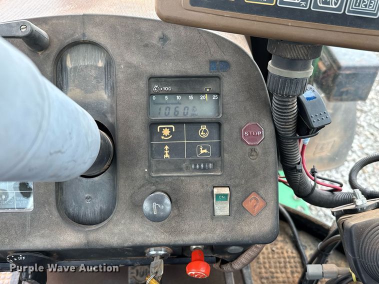 image for item ER1068 1983 John Deere 4450 MFWD tractor