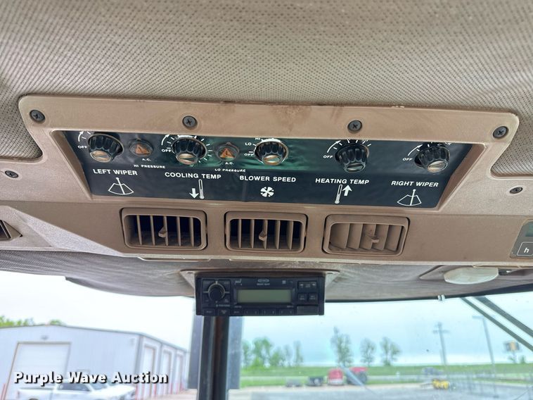 image for item ER1068 1983 John Deere 4450 MFWD tractor