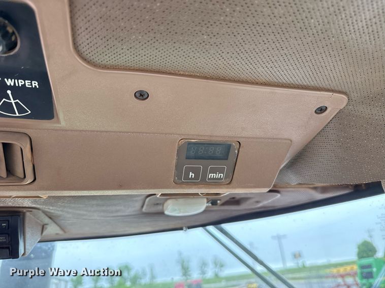 image for item ER1068 1983 John Deere 4450 MFWD tractor