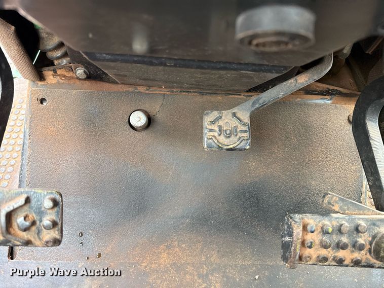 image for item ER1068 1983 John Deere 4450 MFWD tractor