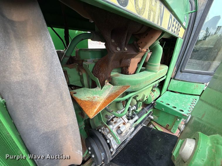 image for item ER1068 1983 John Deere 4450 MFWD tractor
