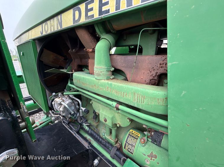 image for item ER1068 1983 John Deere 4450 MFWD tractor