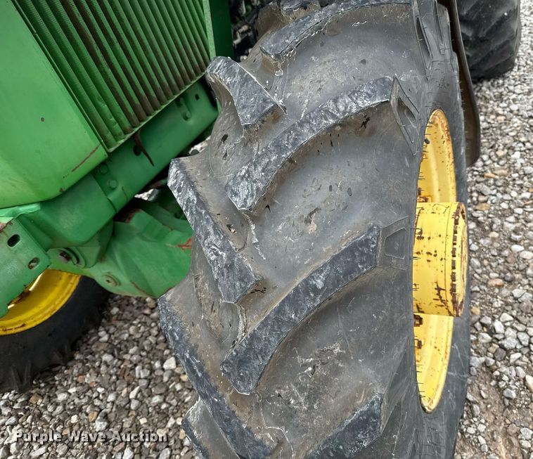 image for item ER1068 1983 John Deere 4450 MFWD tractor