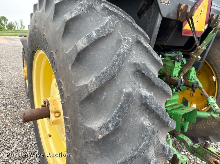 image for item ER1068 1983 John Deere 4450 MFWD tractor