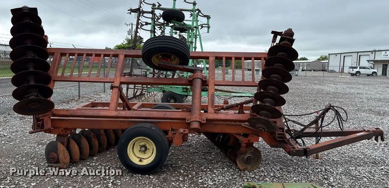 image for item ER1069 Sunflower tandem disk