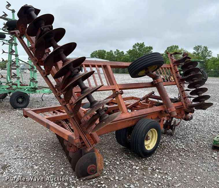 image for item ER1069 Sunflower tandem disk