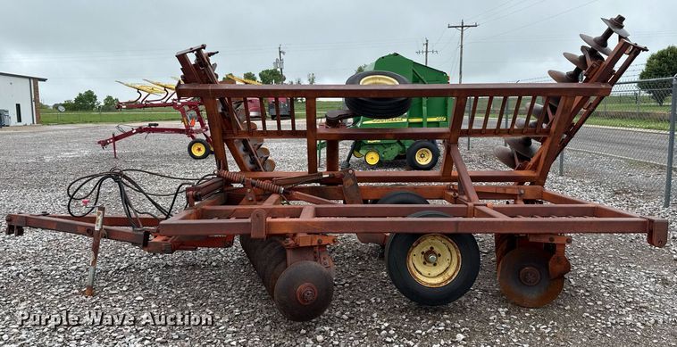 image for item ER1069 Sunflower tandem disk