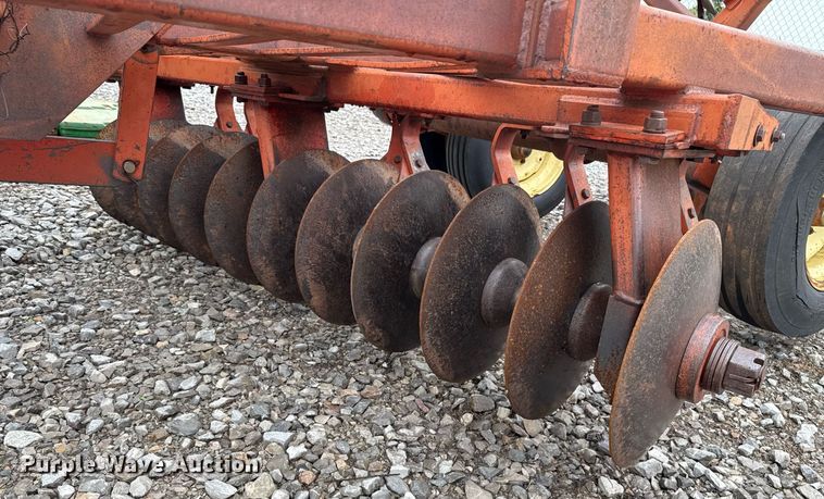 image for item ER1069 Sunflower tandem disk