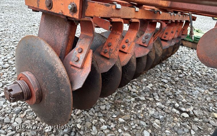 image for item ER1069 Sunflower tandem disk