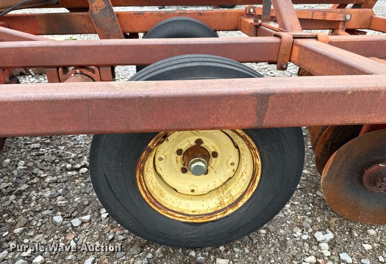 image for item ER1069 Sunflower tandem disk