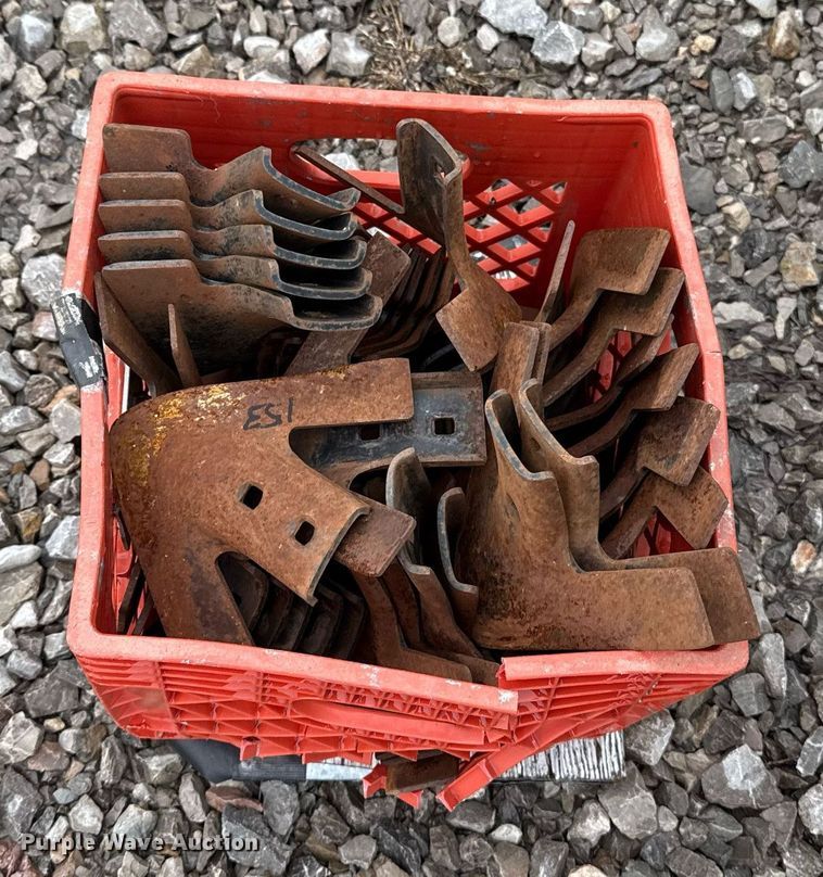 image for item ER1070 Deutz-Allis 1300 field cultivator