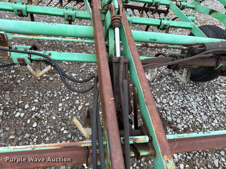 image for item ER1070 Deutz-Allis 1300 field cultivator