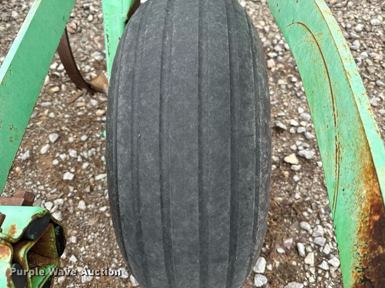 image for item ER1070 Deutz-Allis 1300 field cultivator