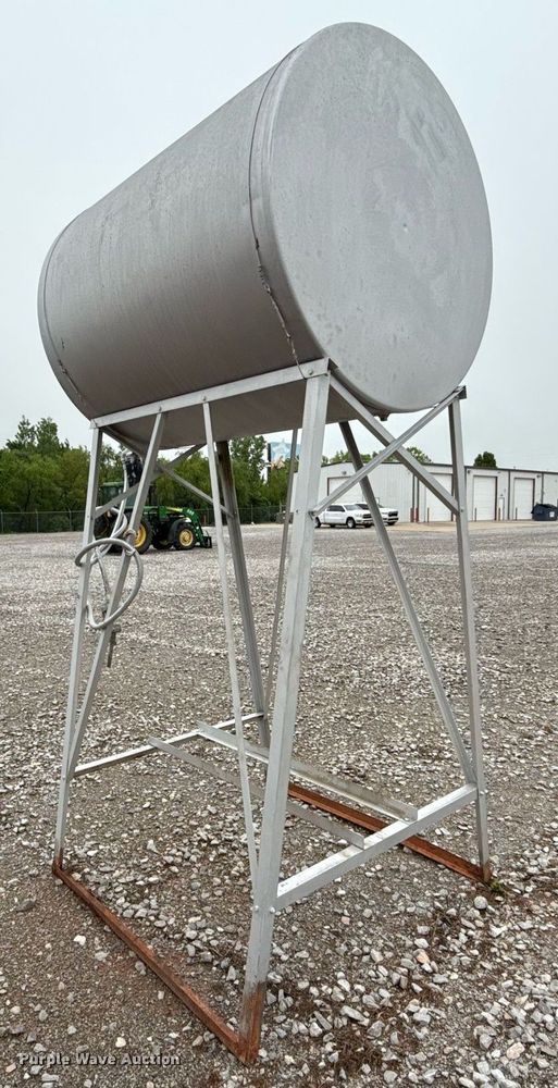 image for item ER1073 Fuel tank