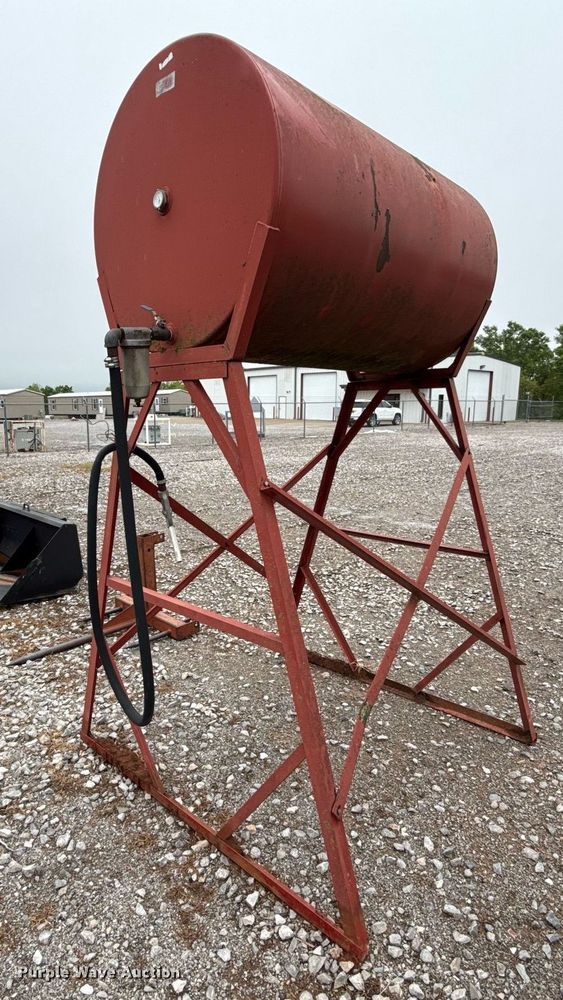 image for item ER1074 Fuel tank