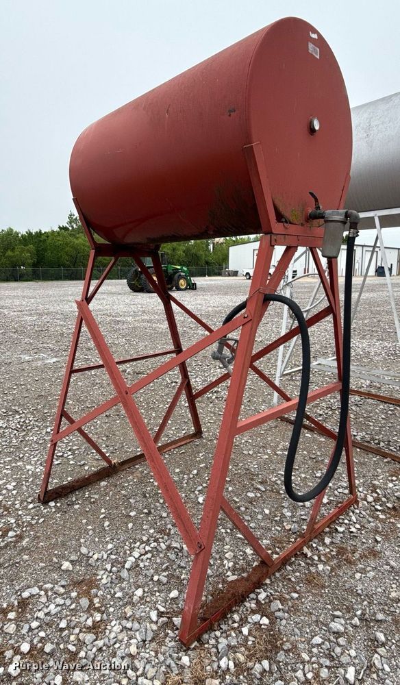 image for item ER1074 Fuel tank