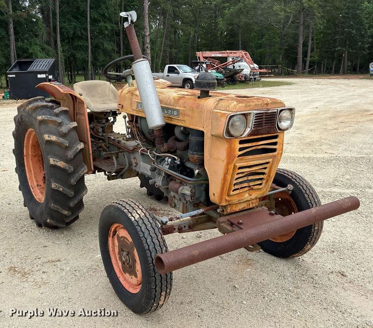 image for item ND9713 Kubota L210 tractor