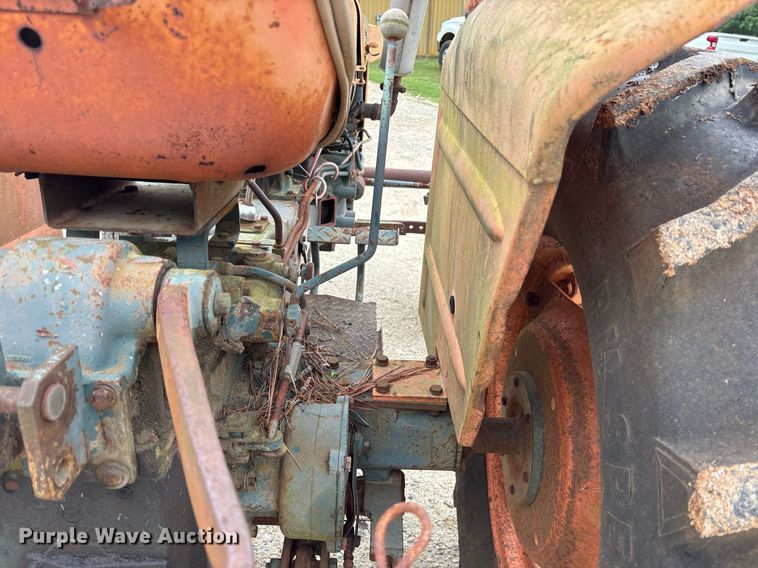 image for item ND9713 Kubota L210 tractor