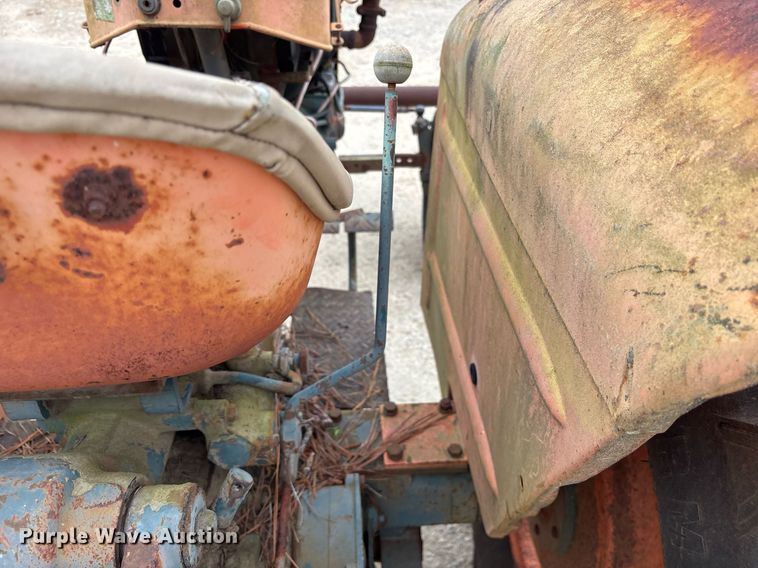 image for item ND9713 Kubota L210 tractor