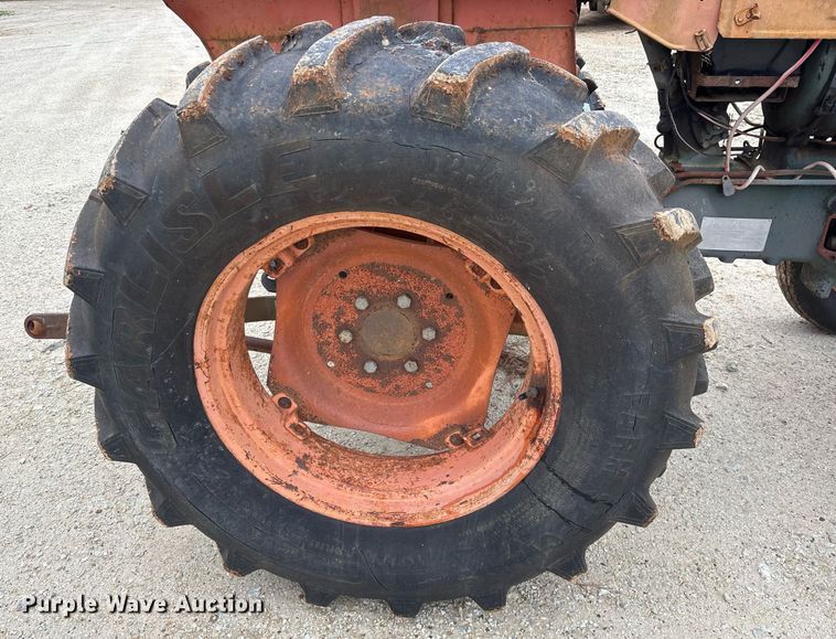 image for item ND9713 Kubota L210 tractor