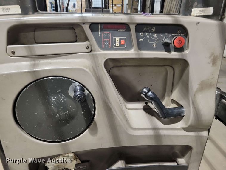 image for item NV9837 Raymond EASI-OPC30TT order picker