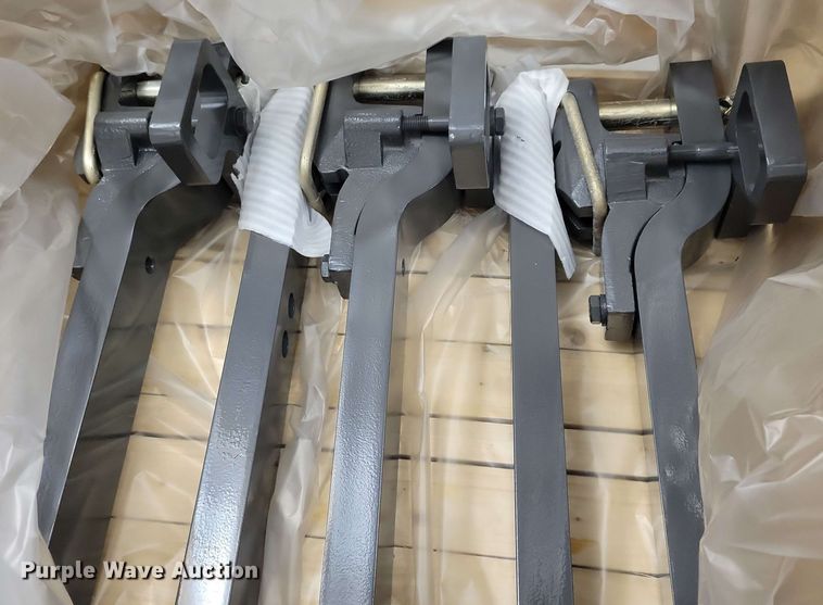 image for item NV9841 (25) Massey Ferguson draw bars