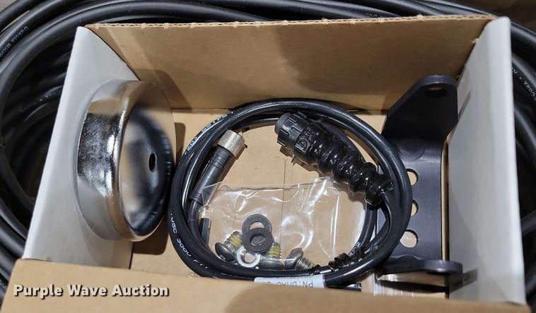 image for item NV9844 (4) Agco cameras