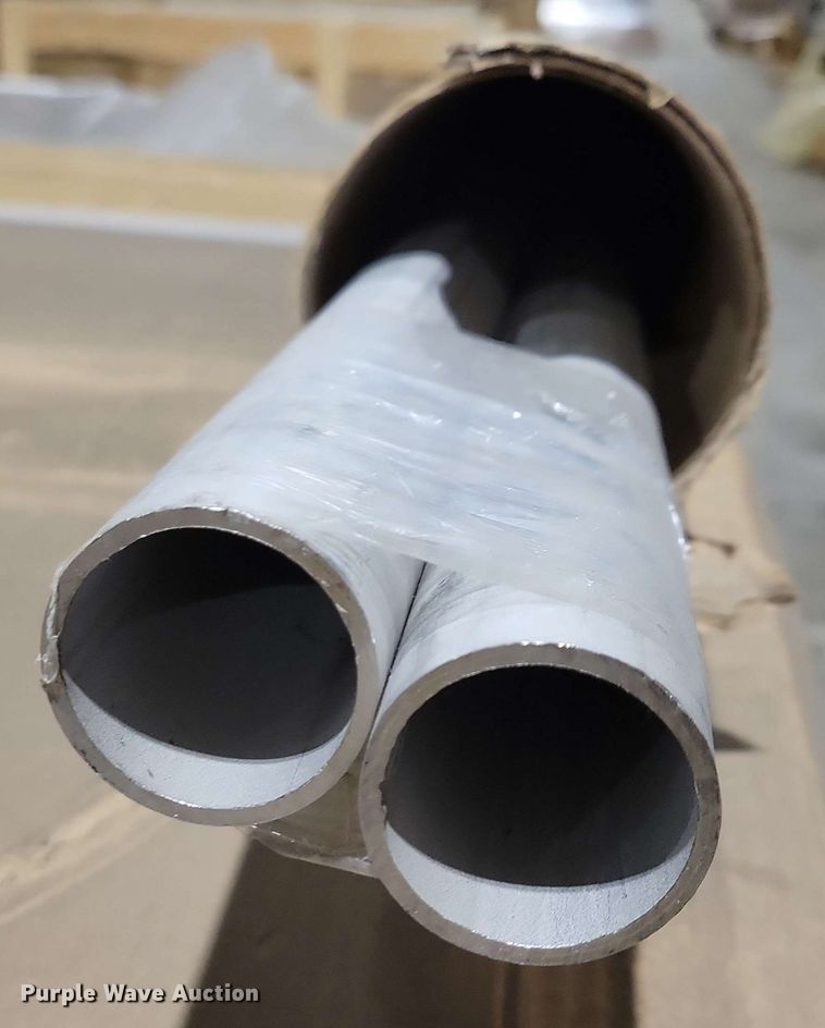 image for item NV9845 Tractor parts