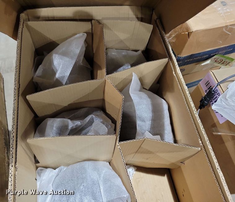 image for item NV9847 (30) Hella LED lights