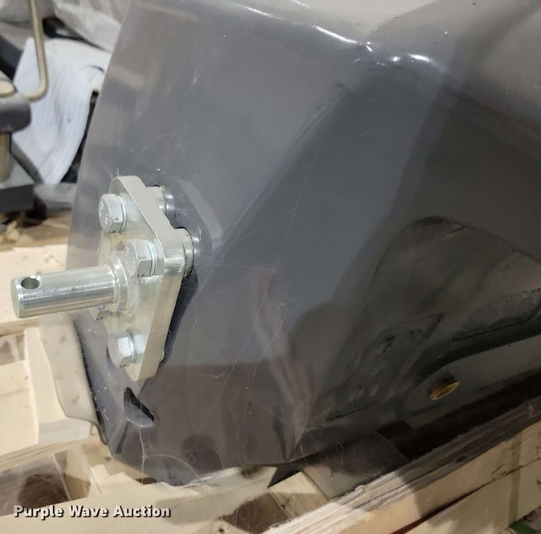 image for item NV9852 Agco 850 kg weight