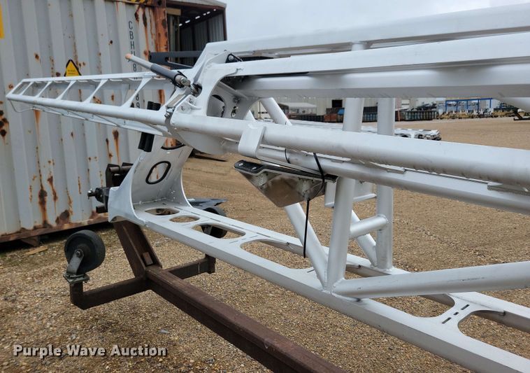 image for item NV9858 (2) Millennium Booms spray booms