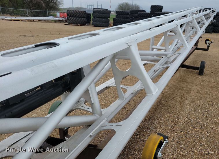 image for item NV9859 (2) Millennium Booms spray booms