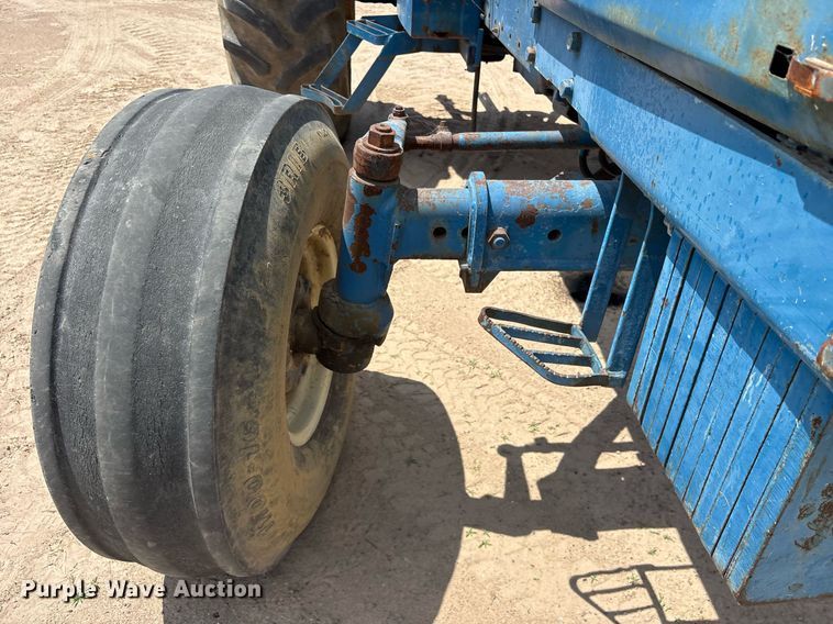 image for item OB9678 Ford TW-30 tractor